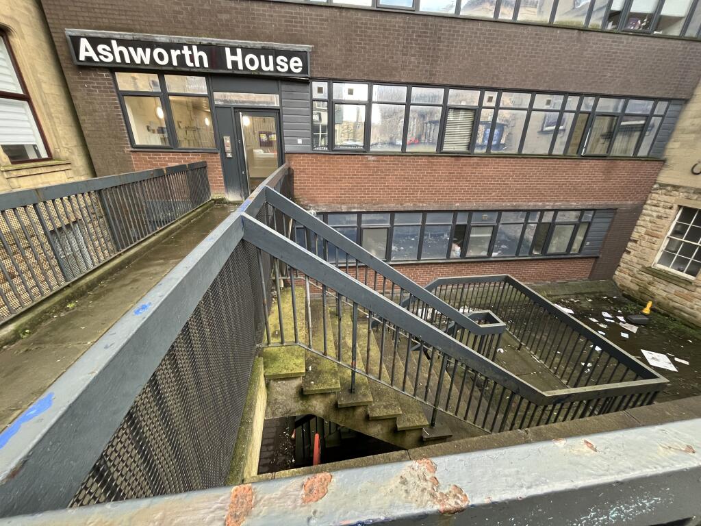 4 Ashworth House, Manchester Road, Burnley, Lancashire BB11 1ER photo 4