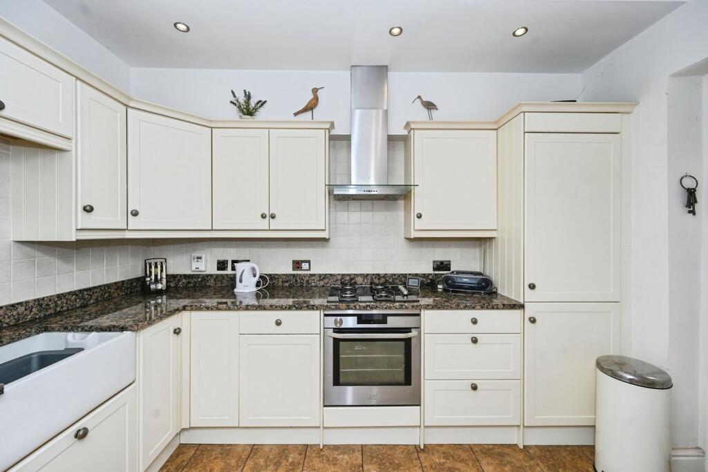 Apartment in St Helens, Liverpool City Region - More