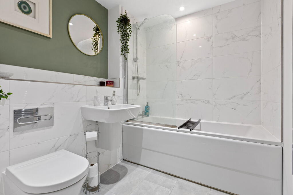 Apartment in Stevenage - View 4