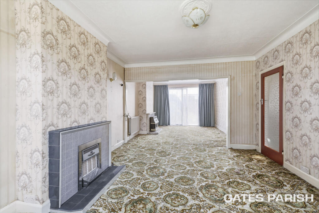 Chester Avenue, Upminster, RM14 photo 4