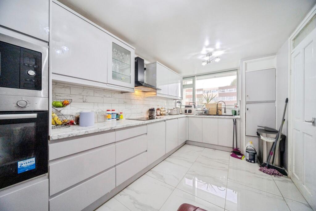 House in Milton Keynes - View 2