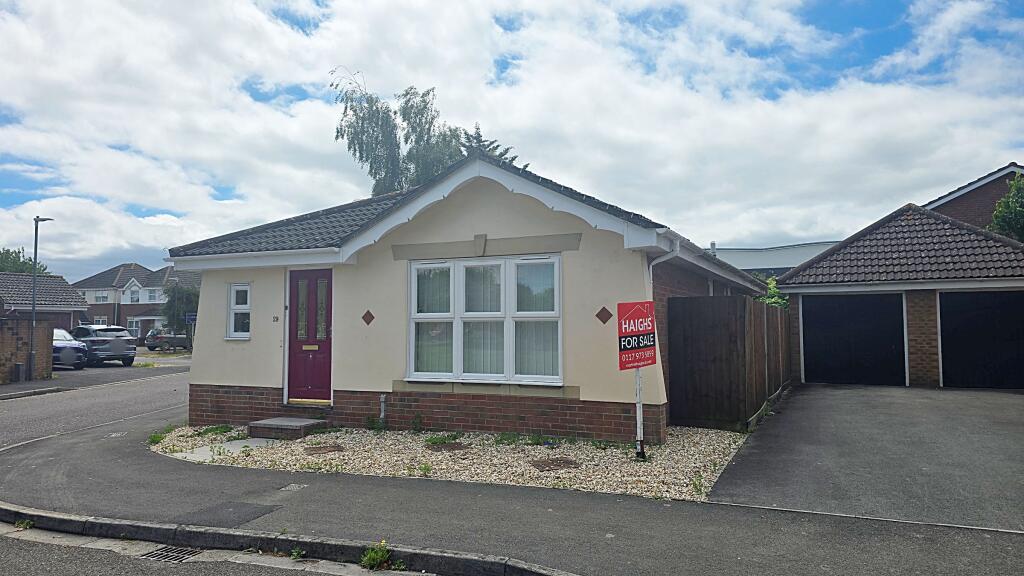 Main image of property: Cranmoor Green, Pilning, Bristol