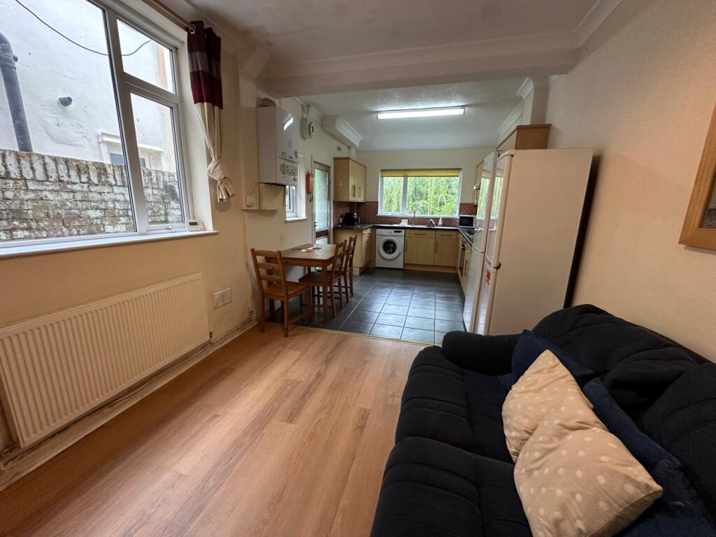 House in Cardiff, Cathays - View 3