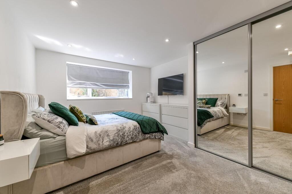 Apartment in Dartford - More