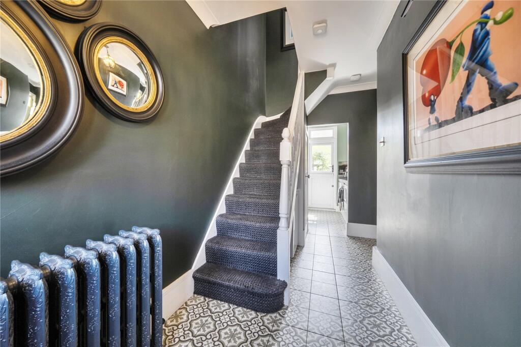 House in Enfield - View 5