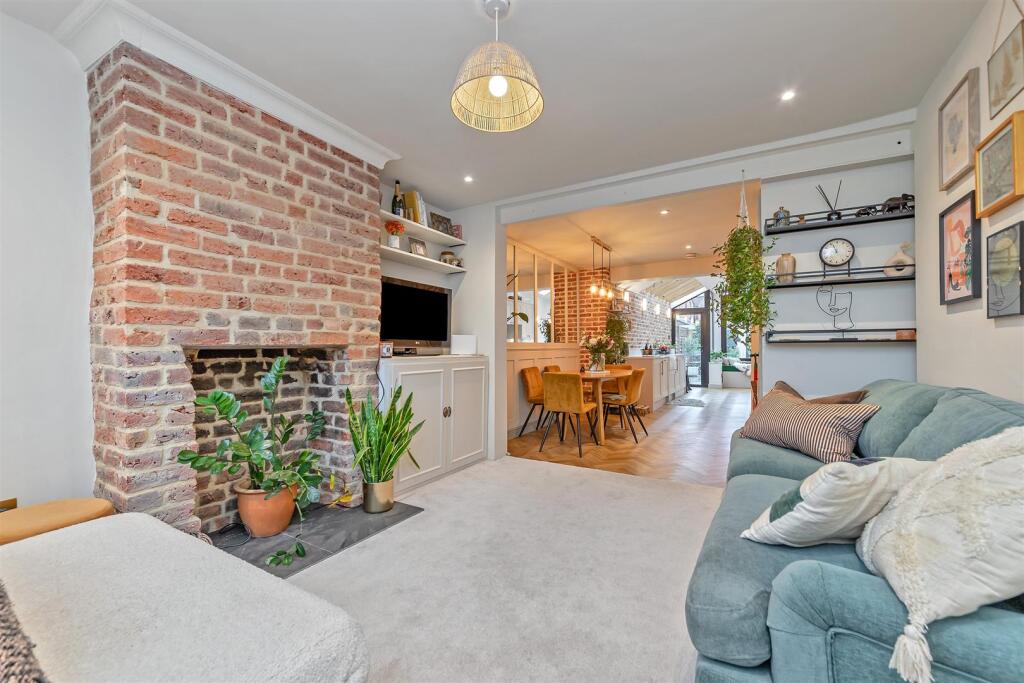 House in St Albans - View 5