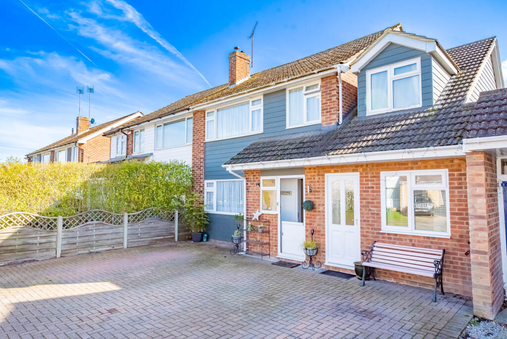 Main image of property: Ives Close, Yateley, Hampshire, GU46