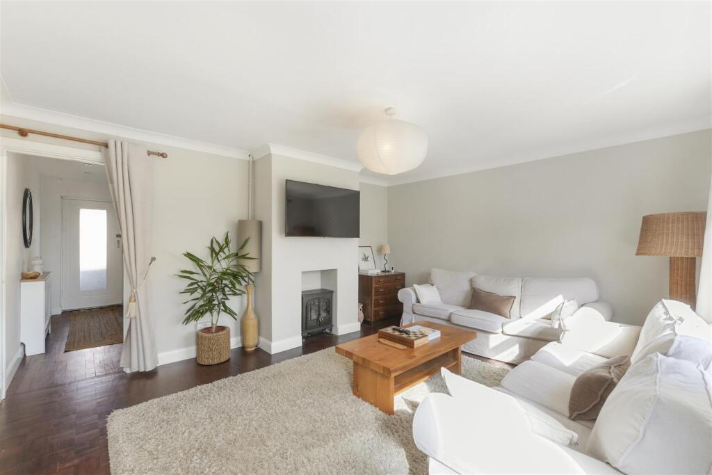 New Hythe Lane, Larkfield, Aylesford photo 2