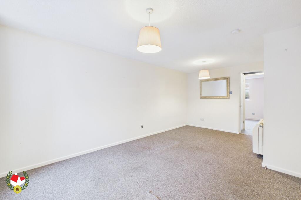 Cherrington Drive, Abbeymead, Gloucester, GL4 4XW photo 2