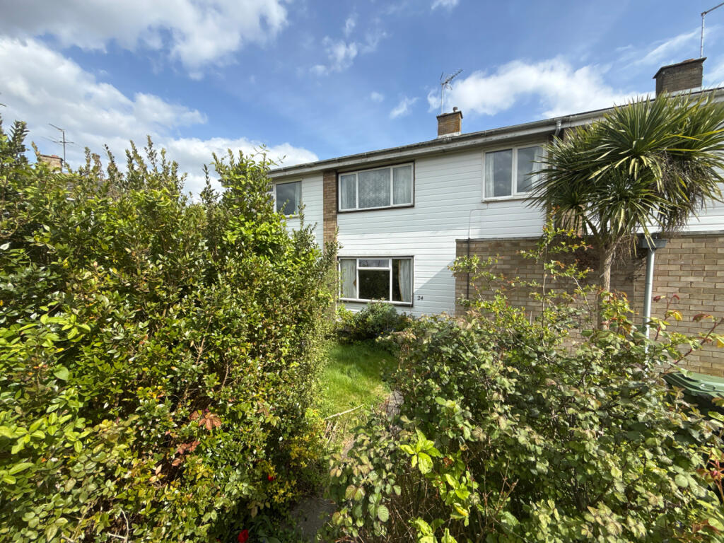 Main image of property: Tennyson Close, Woodbridge, IP12 4LB
