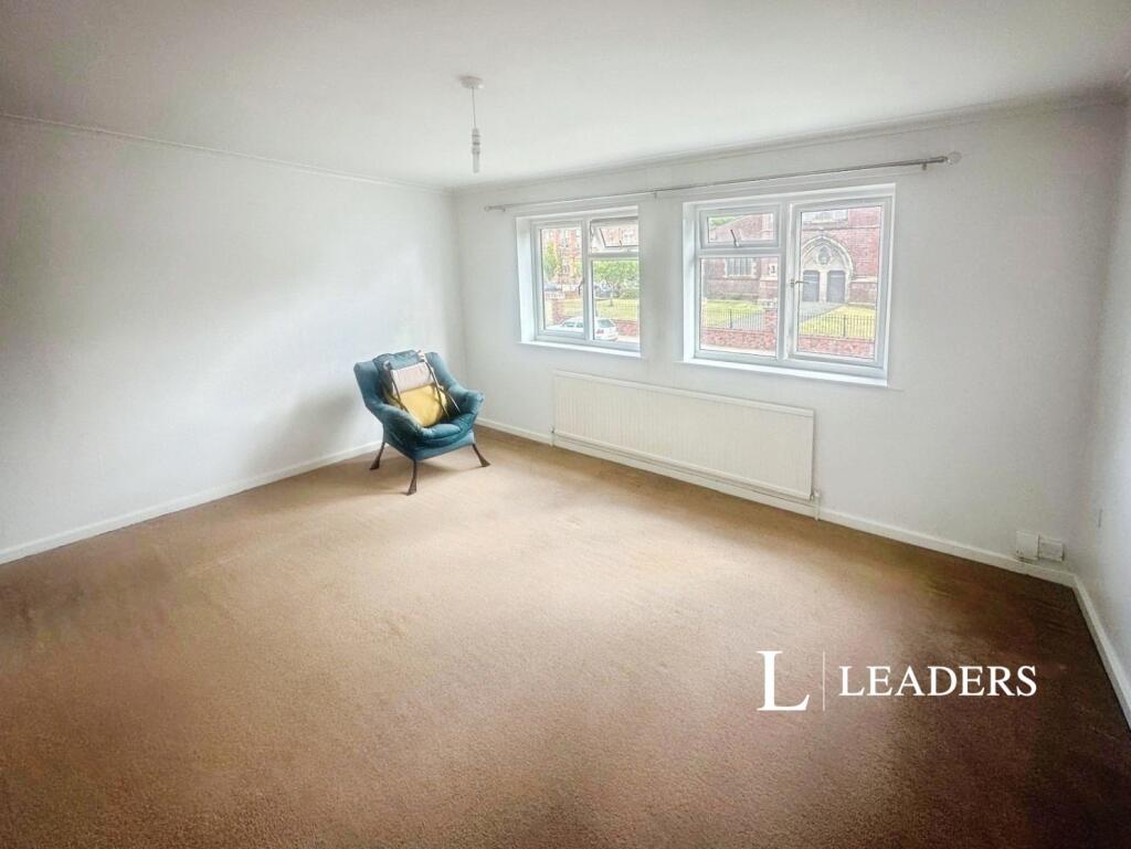 House in Stoke-on-Trent - View 2