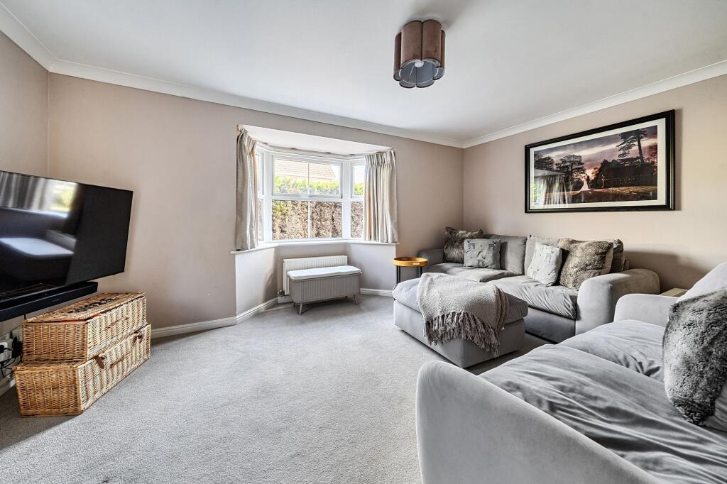 House in Bray, Oakley Green - View 3