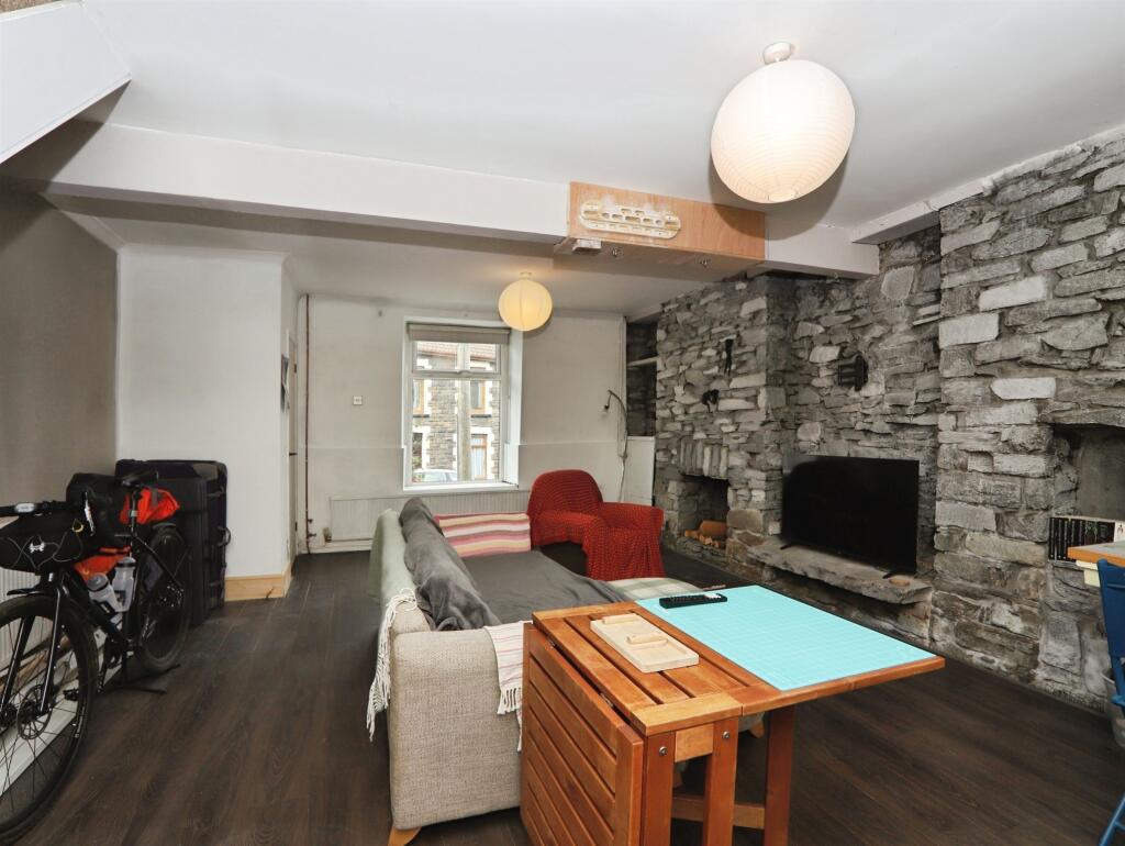 House in Pontypridd, Cilfynydd - View 2
