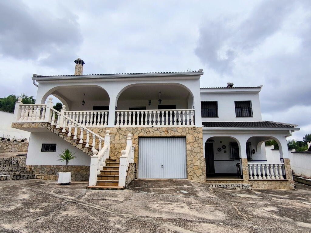 Main image of property: Valencia, Valencia, Montroy