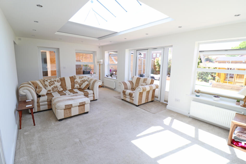 House in Romford - View 2