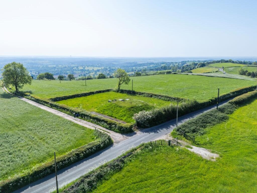 Main image of property: Land and underground tank at Wheatcroft, east side of Shuckstone Lane, Matlock, Derbyshire, DE4 5GT