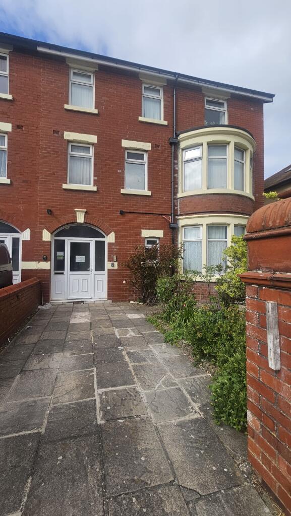 Main image of property: Flat 1, 28 Knowle Avenue