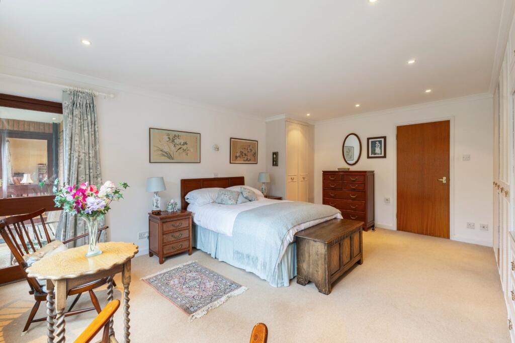 Kirkwick Avenue, Harpenden, Hertfordshire - More