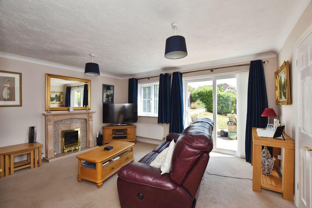 Gibbs Close, Bishopdown Farm                         ***VIDEO TOUR*** photo 3