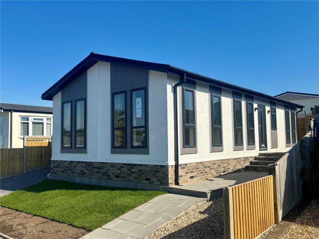 Main image of property: Westwoods Park, New Milton, Hampshire, BH25