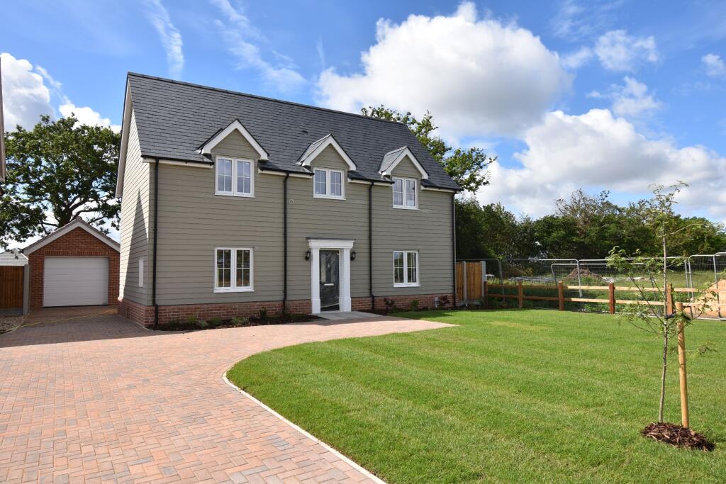 Main image of property: 5 Holly Farm Close, Frating