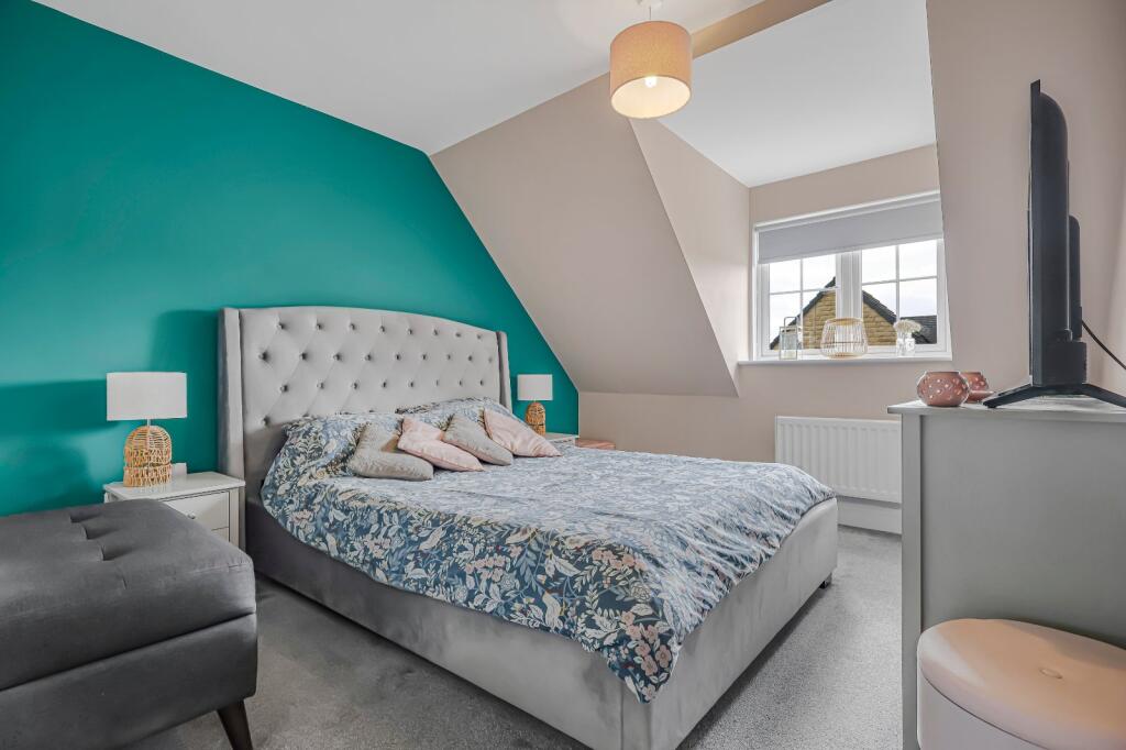 House in Bradford, West Yorkshire - View 5