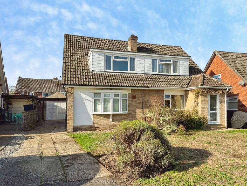 Main image of property: Quentin Road, Woodley, Reading