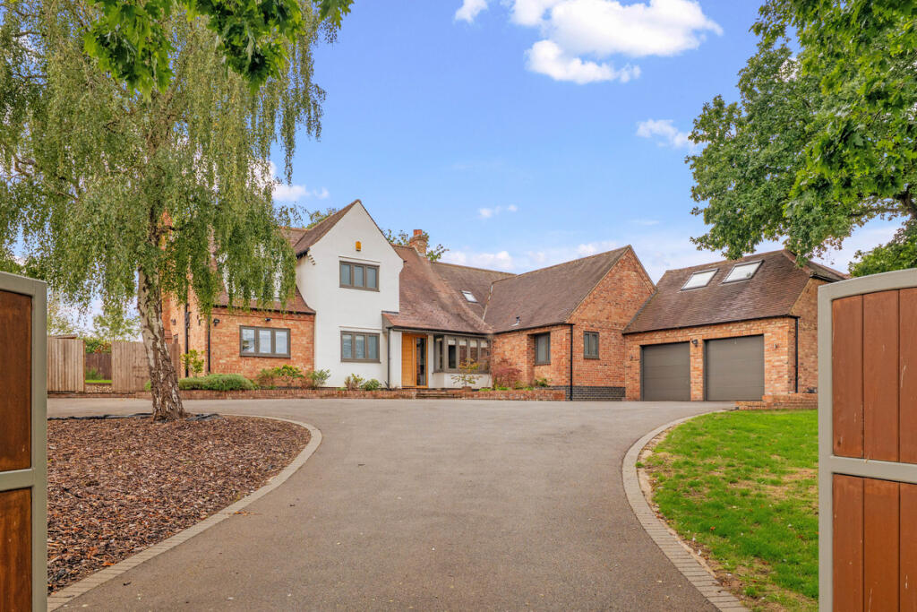 Main image of property: Tithby Road, Cropwell Butler, NG12
