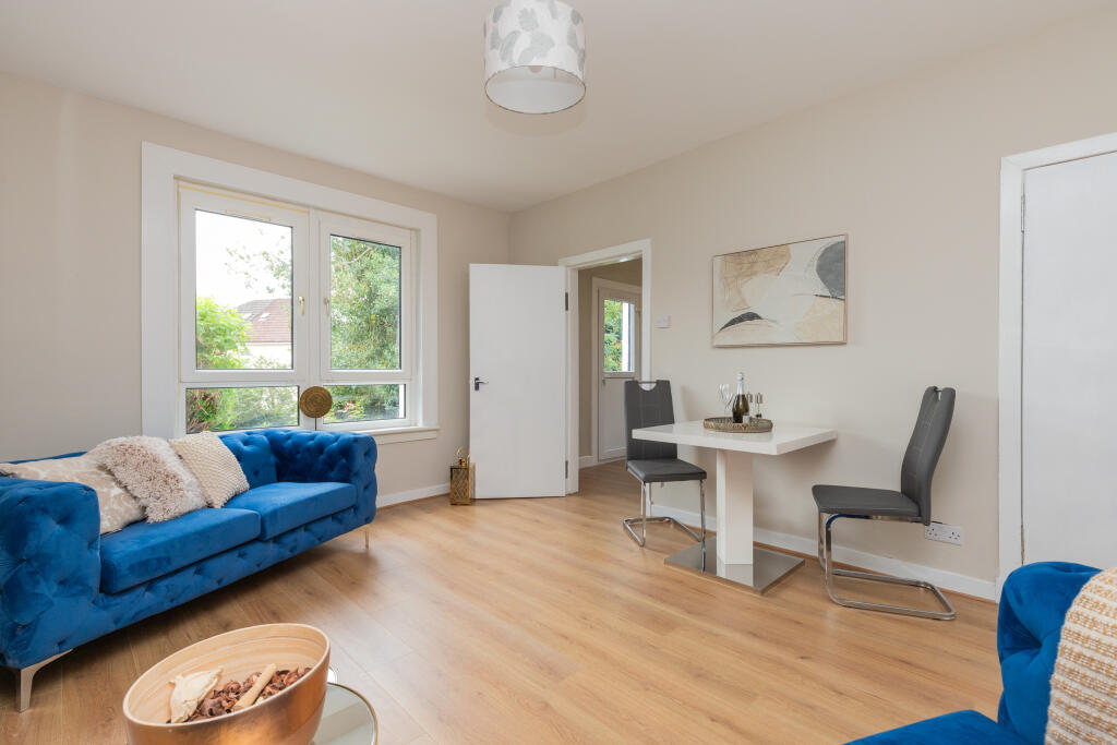 Apartment in Glasgow - View 3