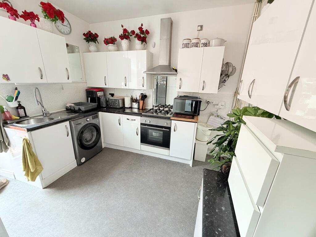 House in Cardiff, Aberaman South - View 2