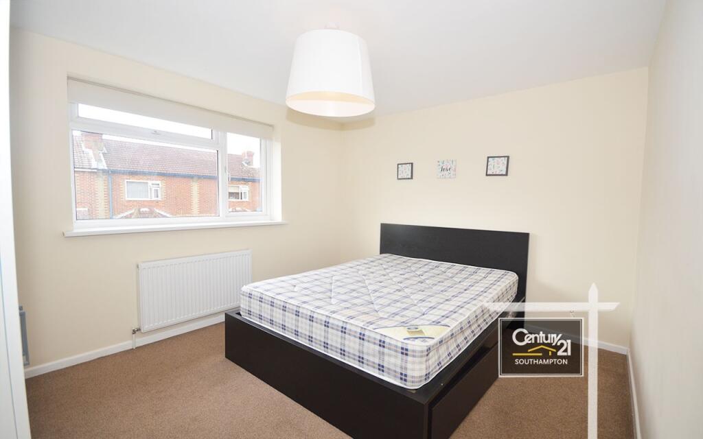 Apartment in Southampton, Shirley Park - View 5