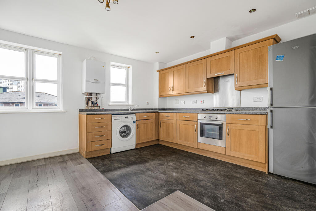 Apartment in London - View 5