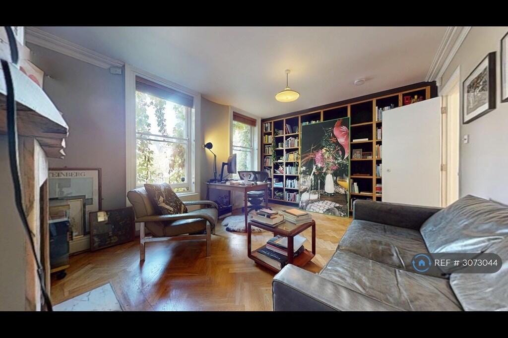 Main image of property: Holly Grove, London, SE15