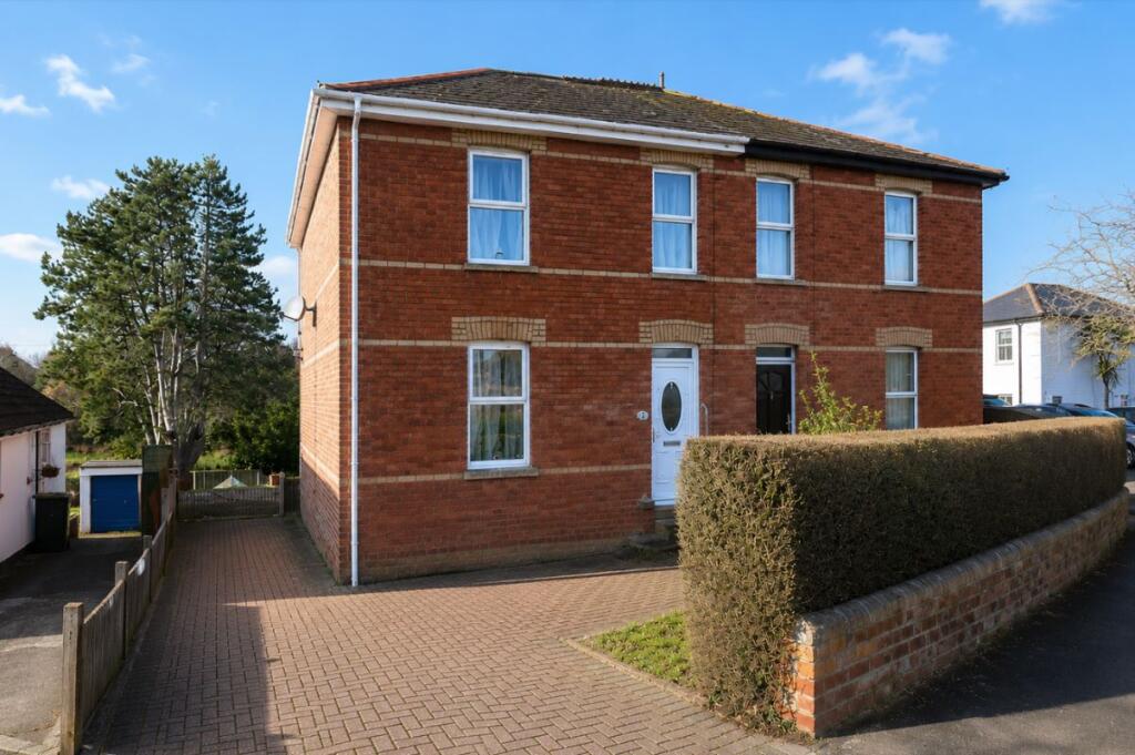 138 East Howe Lane, Bournemouth, Dorset, BH10 5JG