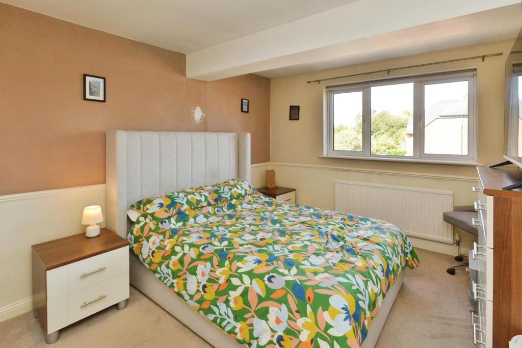 House in Stony Stratford, City of Milton Keynes - View 5
