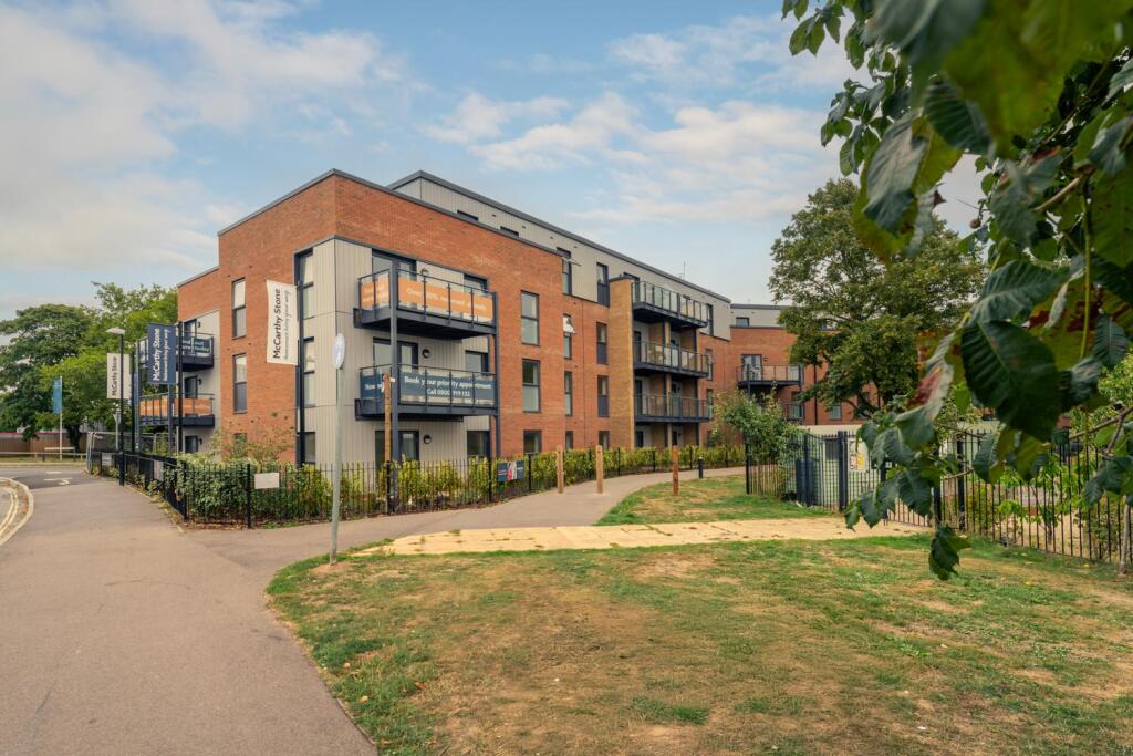 Palmers Field Avenue, Chichester, PO19 6GT - More