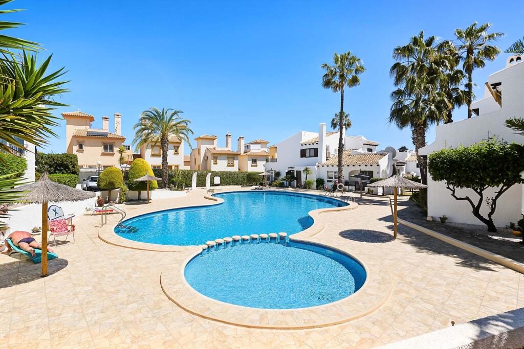 Main image of property: Valencia, Alicante, Cabo Roig