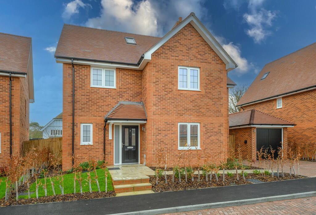 Main image of property: Kingsgate Place,
Broadstairs,
CT10 3AZ