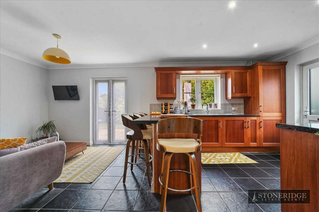 House in Kirby-le-Soken, Frinton and Walton - View 3