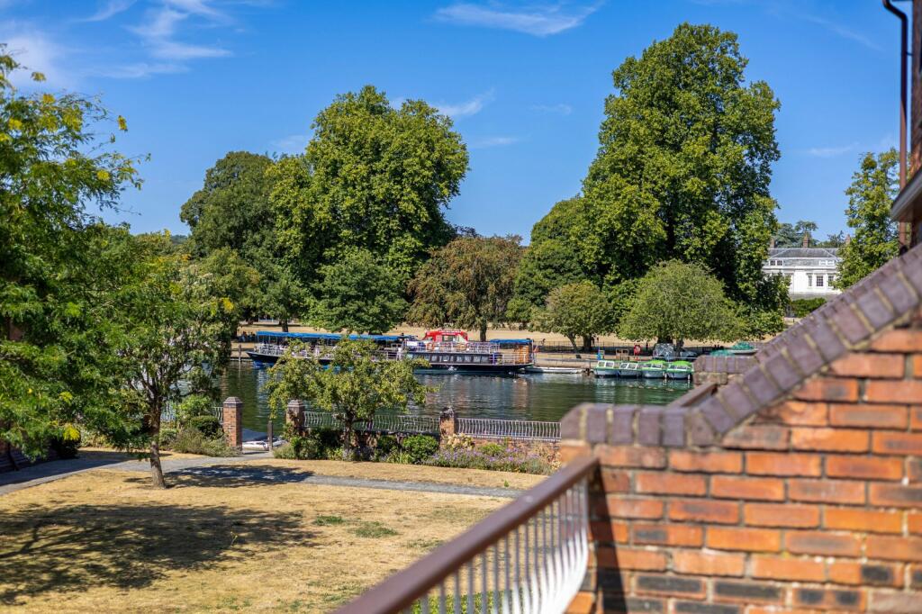 House in Bisham, Windsor and Maidenhead - View 5