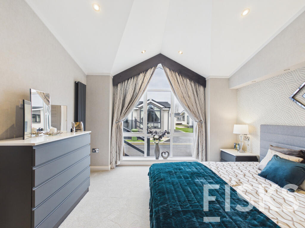 House in Southend-on-Sea - View 3