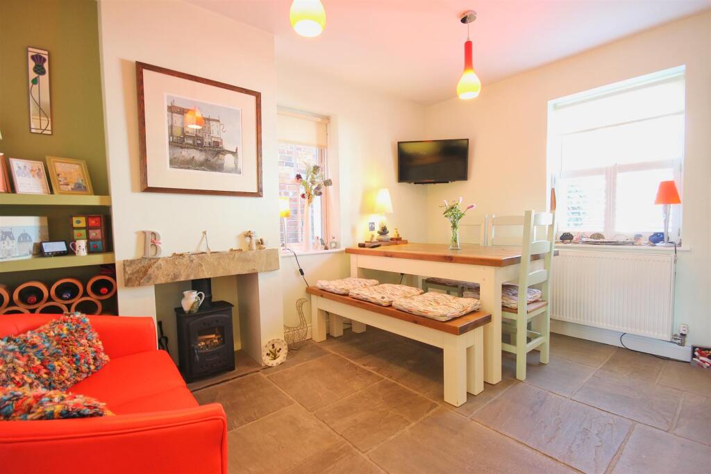 House in Hornsea, East Riding of Yorkshire - More