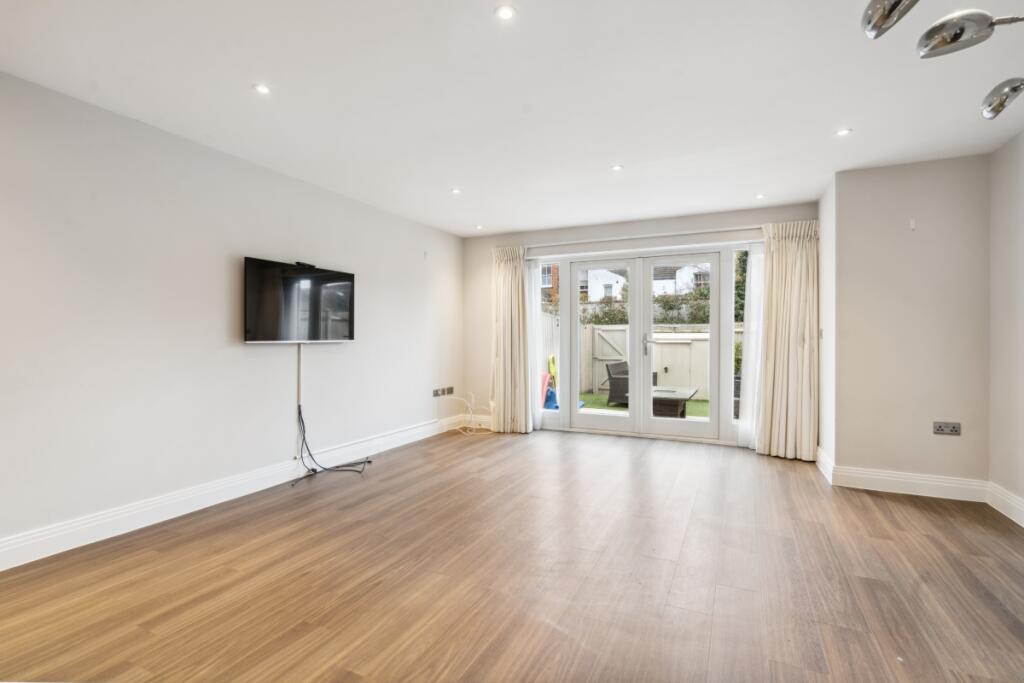 Additional image 5 of Folly Lane St. Albans AL3