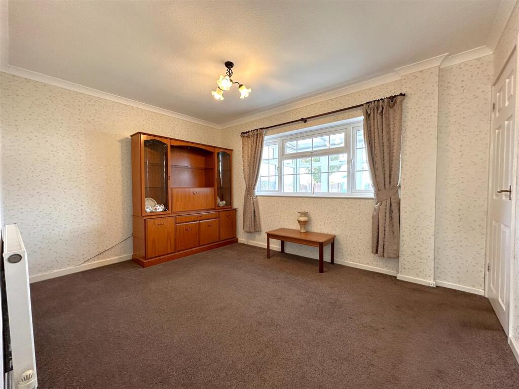 House in Newark and Sherwood, Sutton on Trent - View 4