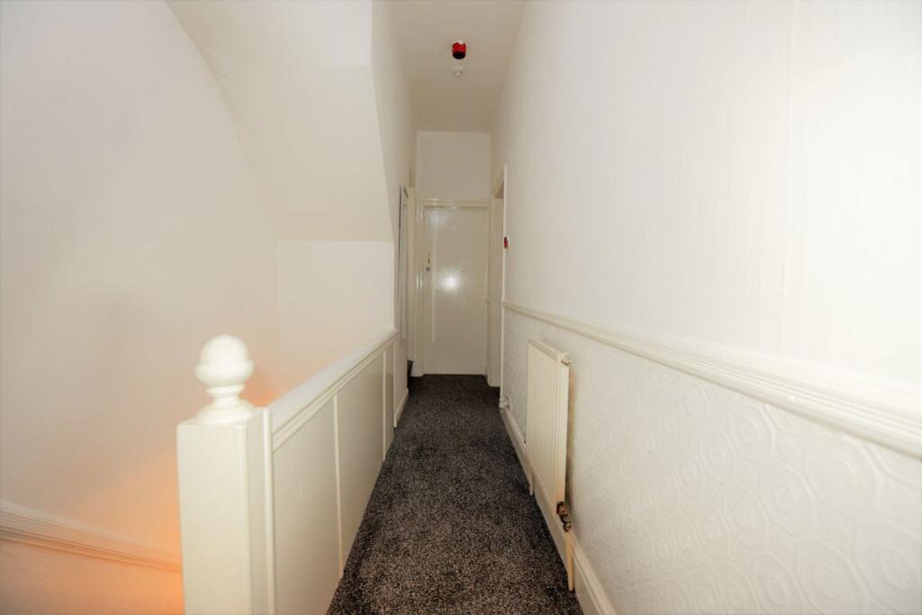 6 bedroom house for rent