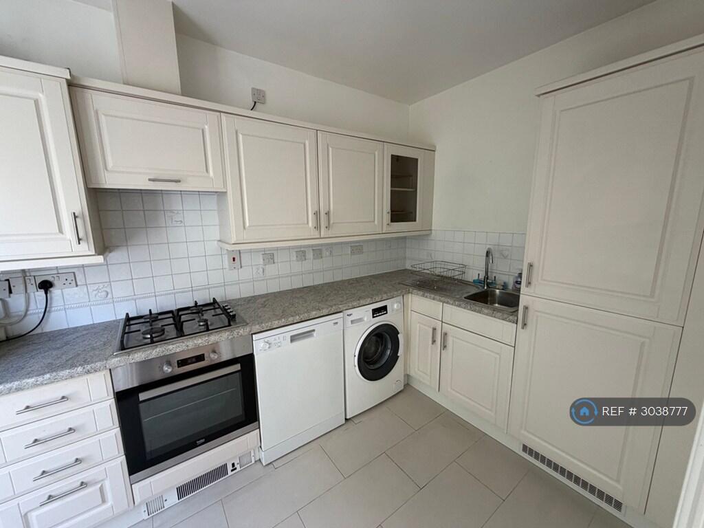 Apartment in London - View 4