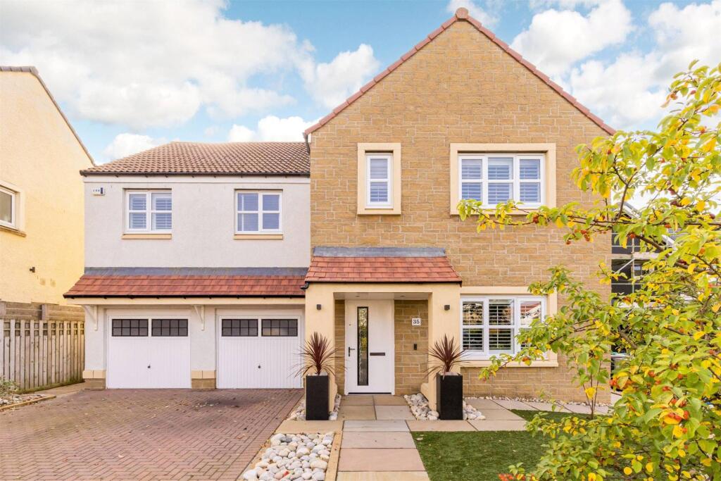 Main image of property: Alder Walk, East Calder, Livingston, West Lothian, EH53