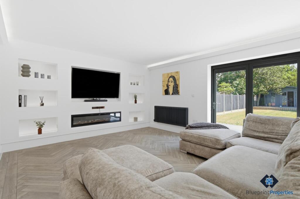 House in Brentwood, Essex - View 3