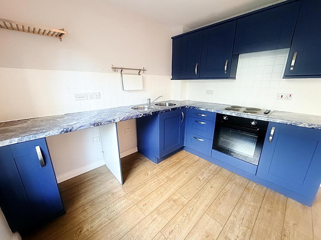 Alexandrea Way, Henley Grange photo 4