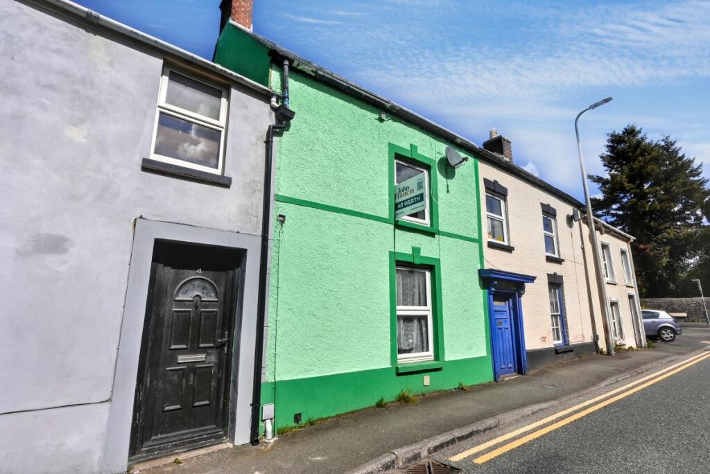 Main image of property: 4 Barn Road, Carmarthen, Dyfed, SA31 1DE